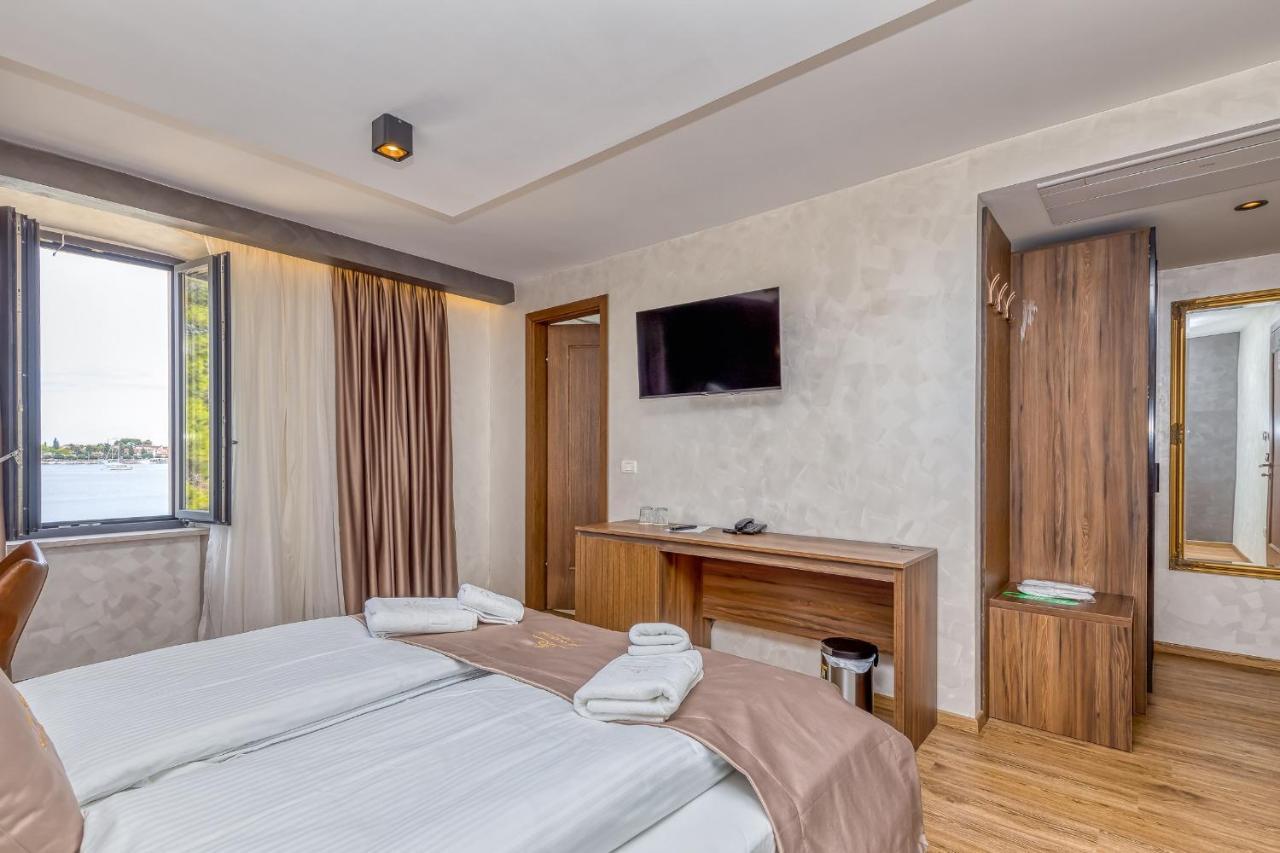 San Valentino Palace Aparthotel Umag Exterior photo