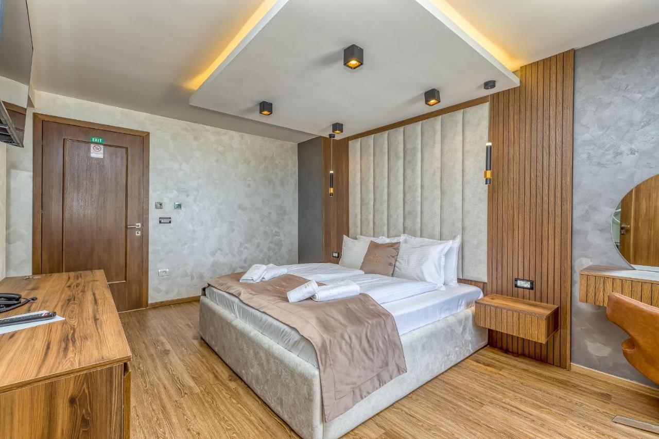 San Valentino Palace Aparthotel Umag Exterior photo
